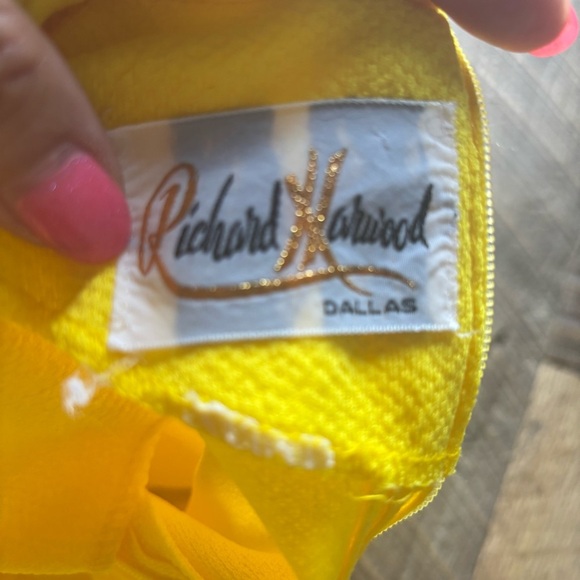 2. 1960s Yellow Mod Dress by Richard Kartwood β Size 6 - Picture 5 of 5